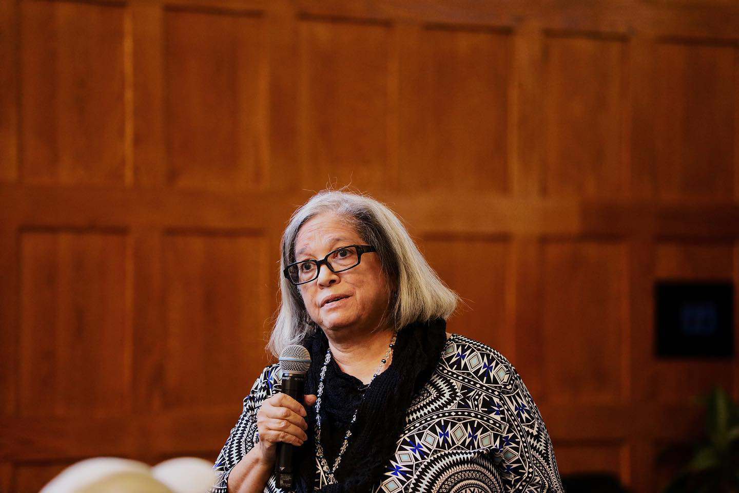 Local genealogist Shelley Murphy speaks during a Batten Hour hosted by Black Student Leaders in Policy.