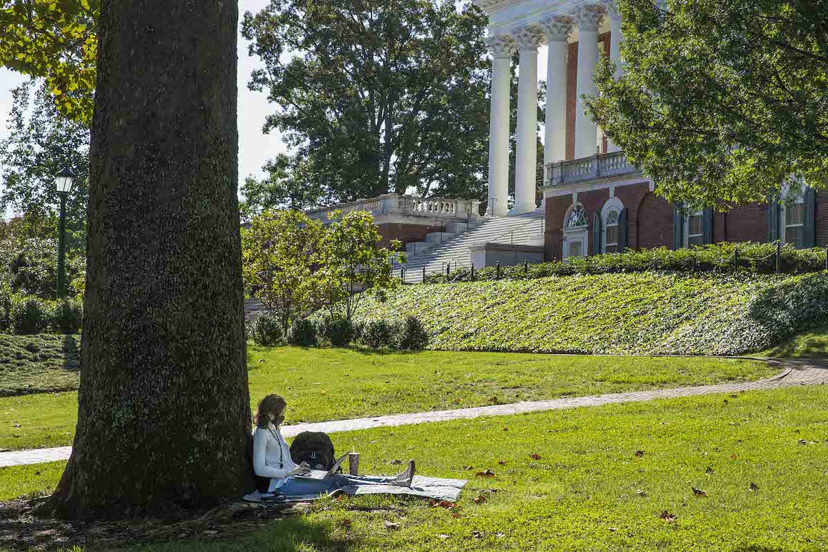 Castleman and Colleague Shed Light on Rewards of ‘Credential Stacking’
