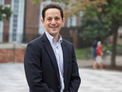 Professor Seeks to Improve Student Outcomes Through Better Communication Design
