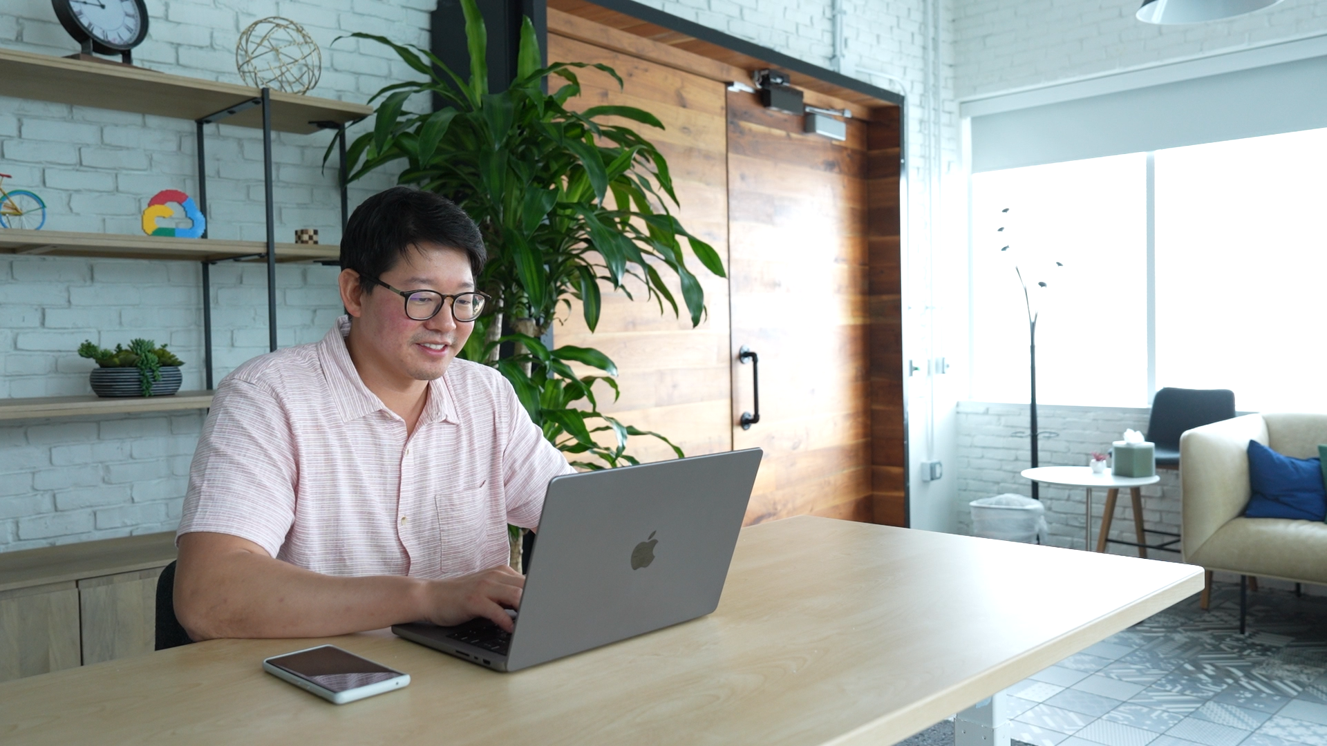 How a UVA Batten graduate is helping Google run on clean energy